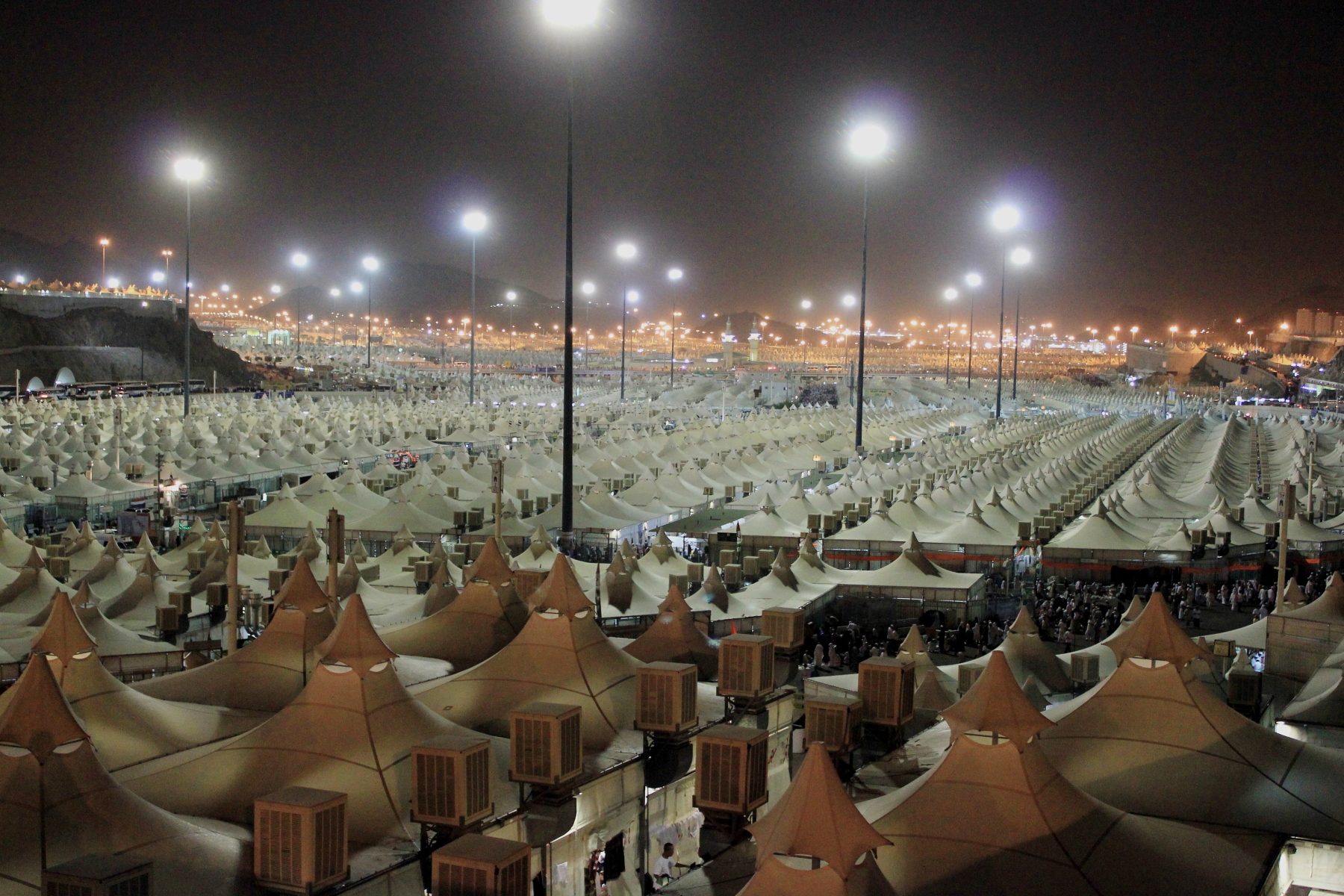 Mina di malam hari